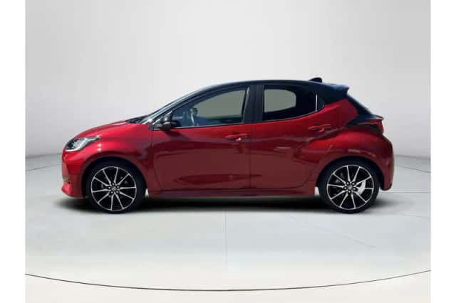 Toyota Yaris (2023) thumbnail 2