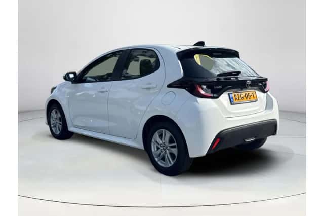 Toyota Yaris (2026) thumbnail 3