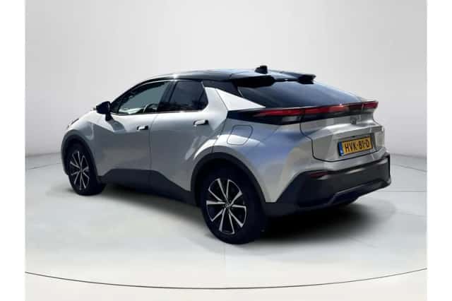 Toyota C-HR (2025) thumbnail 3