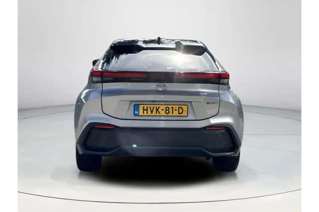 Toyota C-HR (2025) thumbnail 5