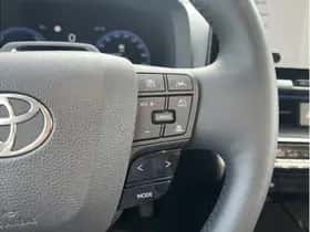 Toyota C-HR (2023) thumbnail 19