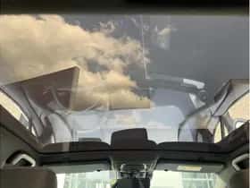 Toyota C-HR (2023) thumbnail 29