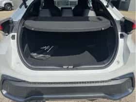 Toyota C-HR (2023) thumbnail 31