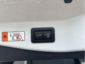 Toyota C-HR (2023) thumbnail 32