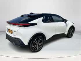 Toyota C-HR (2023) thumbnail 33