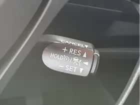 Toyota C-HR (2020) thumbnail 21