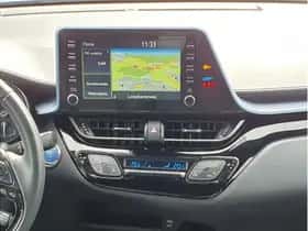 Toyota C-HR (2020) thumbnail 24