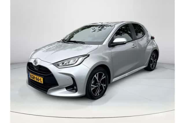 Toyota Yaris (2024) thumbnail 1