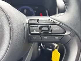 Toyota Yaris (2024) thumbnail 17