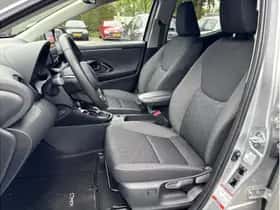 Toyota Yaris (2024) thumbnail 7