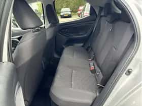 Toyota Yaris (2024) thumbnail 9