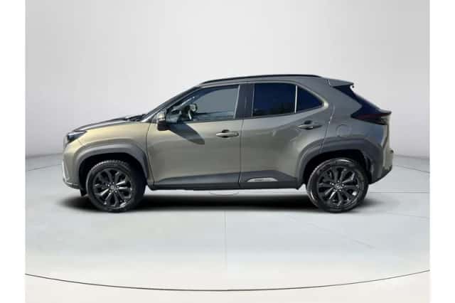 Toyota Yaris Cross (2023) thumbnail 2