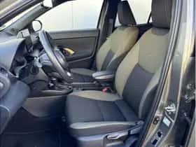Toyota Yaris Cross (2023) thumbnail 7