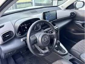 Toyota Yaris Cross (2024) thumbnail 16