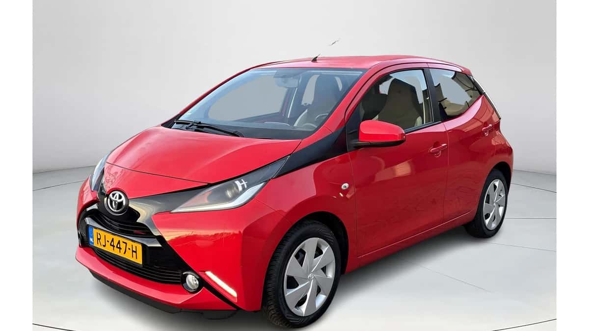 Toyota Aygo (2017) — foto 1
