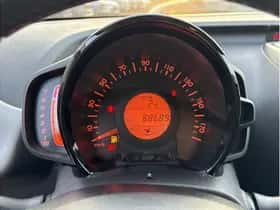 Toyota Aygo (2017) thumbnail 9
