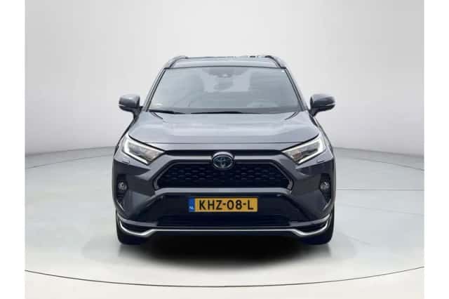 Toyota RAV4 (2022) thumbnail 4