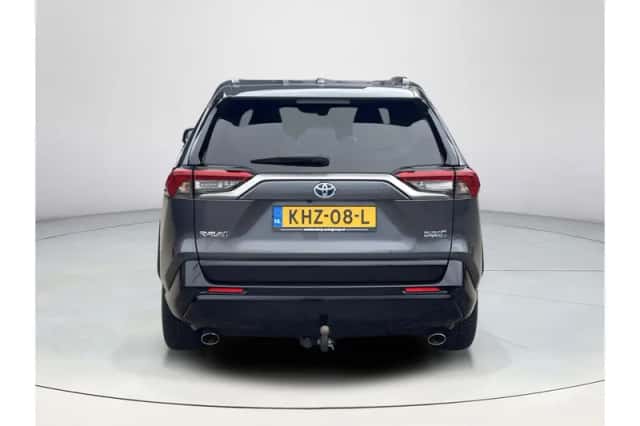 Toyota RAV4 (2022) thumbnail 5