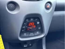 Toyota Aygo (2019) thumbnail 13
