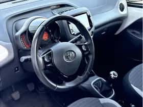 Toyota Aygo (2019) thumbnail 14