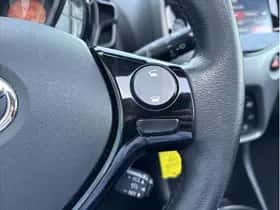 Toyota Aygo (2019) thumbnail 16