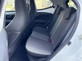 Toyota Aygo (2019) thumbnail 8