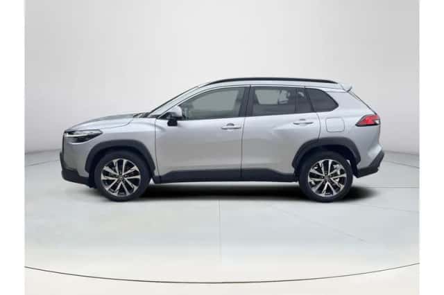 Toyota Corolla (2023) thumbnail 2