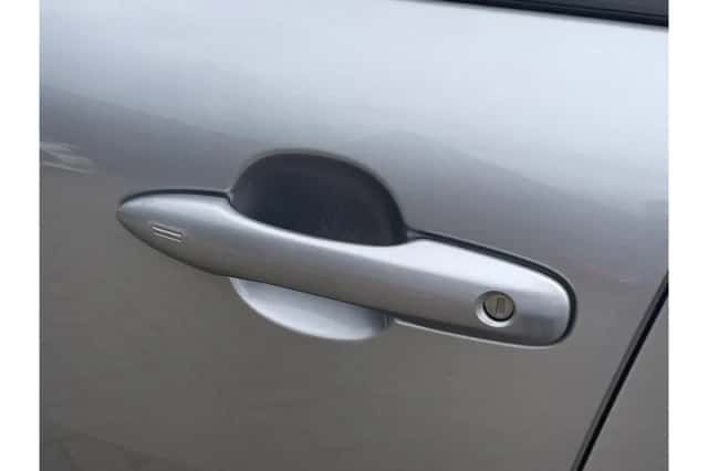 Toyota Corolla (2023) thumbnail 2