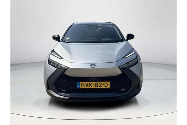 Toyota C-HR (2025) thumbnail 4
