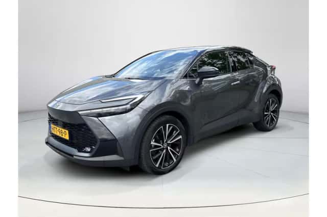 Toyota C-HR (2025) thumbnail 1