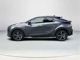 Toyota C-HR (2025) thumbnail 2