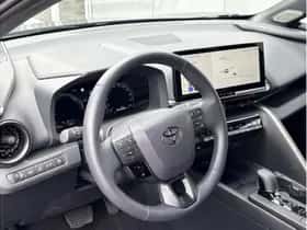 Toyota C-HR (2025) thumbnail 16