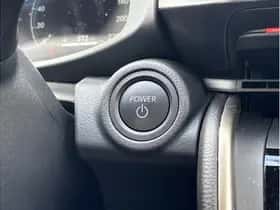 Toyota C-HR (2025) thumbnail 19