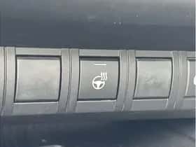 Toyota C-HR (2025) thumbnail 25