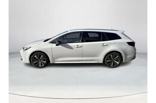 Toyota Corolla (2025) thumbnail 2