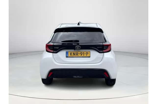 Toyota Yaris (2026) thumbnail 5