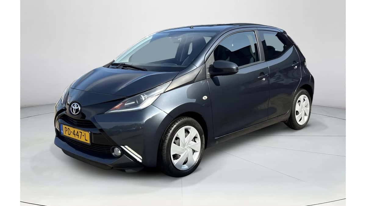 Toyota Aygo (2017) — foto 1