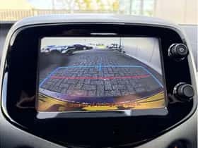 Toyota Aygo (2017) thumbnail 13
