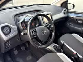 Toyota Aygo (2017) thumbnail 15