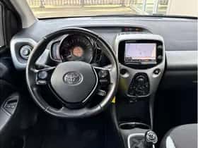 Toyota Aygo (2017) thumbnail 22