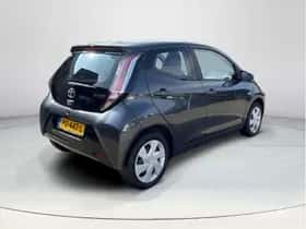Toyota Aygo (2017) thumbnail 27