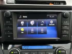 Toyota RAV4 (2016) thumbnail 12