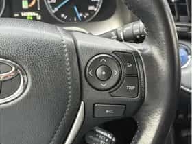 Toyota RAV4 (2016) thumbnail 17