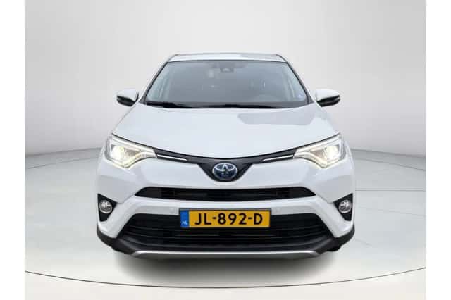 Toyota RAV4 (2016) thumbnail 4