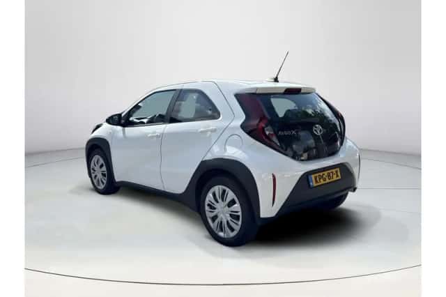 Toyota Aygo X (2023) thumbnail 3