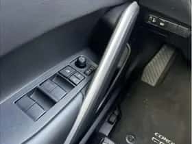 Toyota Corolla (2023) thumbnail 32