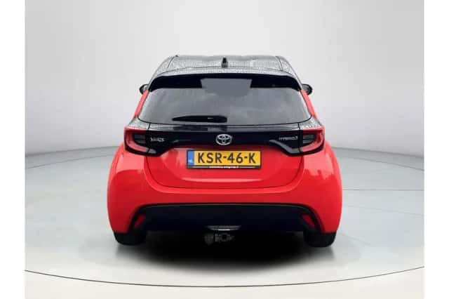 Toyota Yaris (2023) thumbnail 4