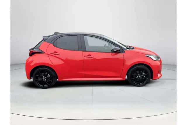 Toyota Yaris (2023) thumbnail 6