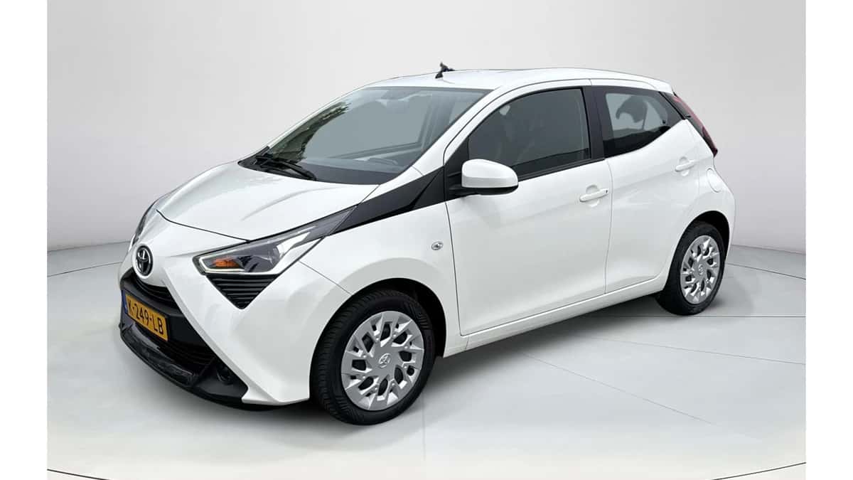 Toyota Aygo (2021) — foto 1