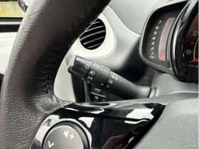 Toyota Aygo (2021) thumbnail 24
